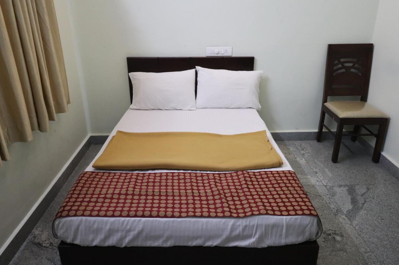 Jippus Galaxy Budget Air Port Hotel Kochi Εξωτερικό φωτογραφία